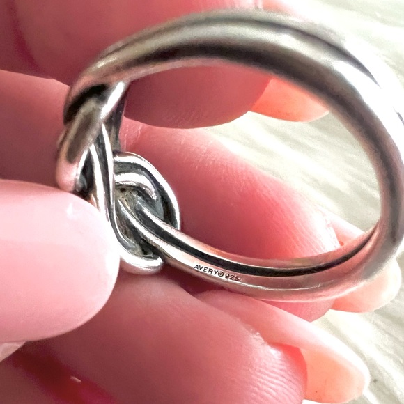 James Avery TRUE LOVE double knot/infinity ring RETIRED. - Picture 4 of 8